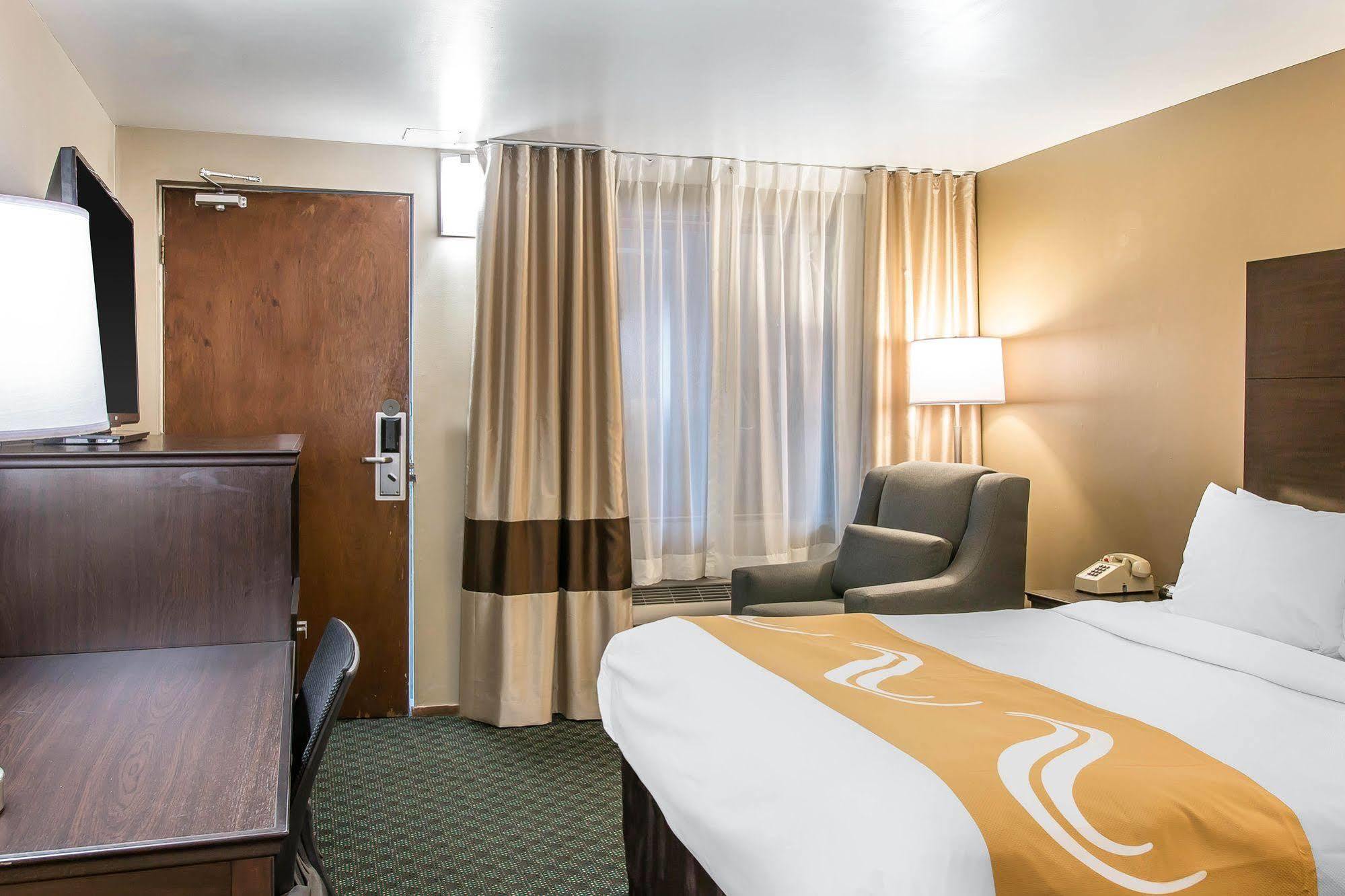 הוטון Quality Inn & Suites מראה חיצוני תמונה